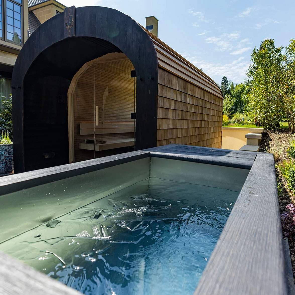 A Pro range ice bath specified for shared workplace use