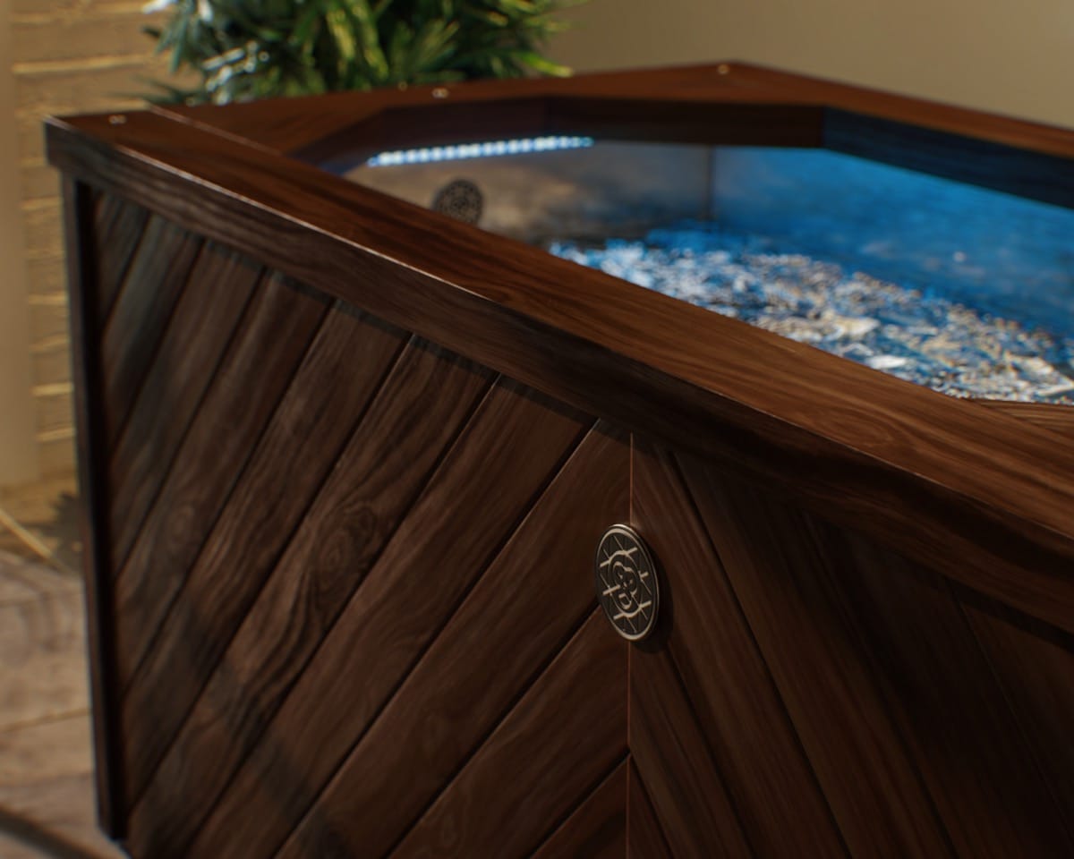Close up Whisky Ice Bath